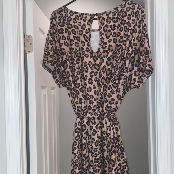 Leopard Shorts Romper 1XL - Picture 7 of 9